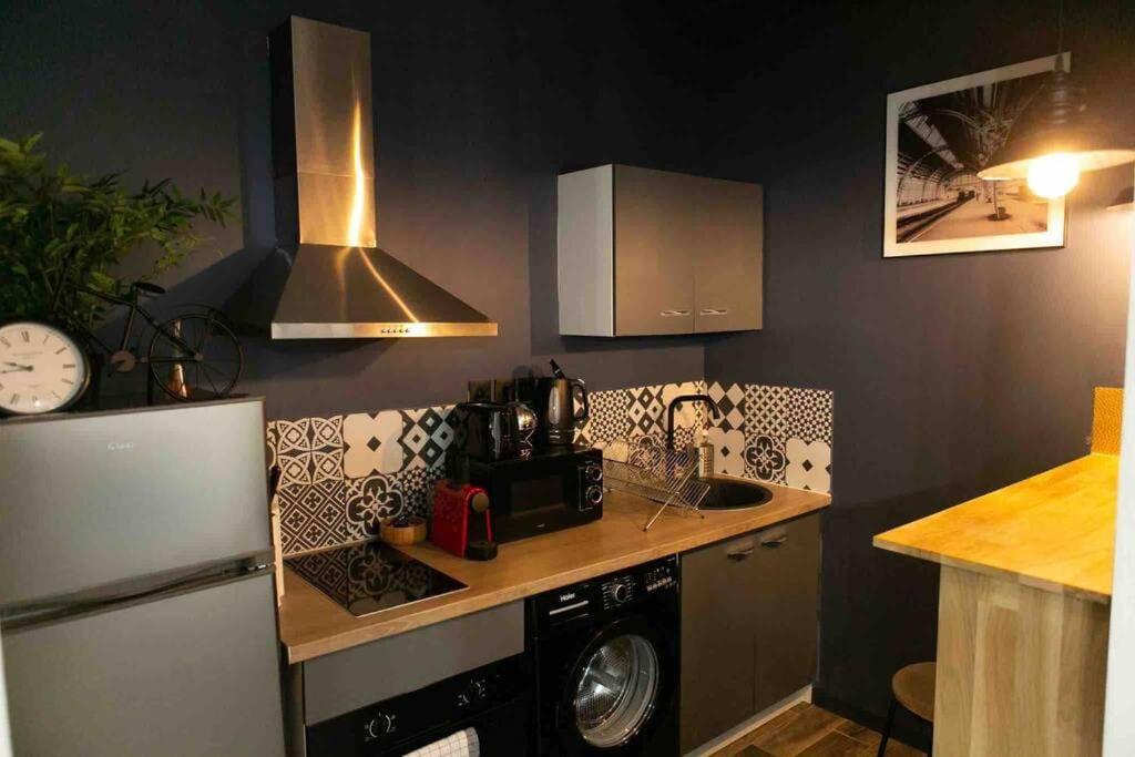 Loft De Courcaille - Balneo - Free Parking - Wifi Lägenhet Orléans Exteriör bild